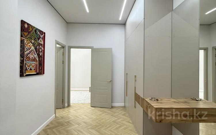 2-комнатная квартира · 55 м² · 12/16 этаж, 16-й мкр 64 за 24.5 млн ₸ в Актау — фото 3