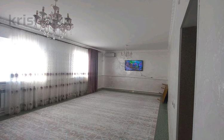 Отдельный дом • 6 комнат • 220 м² • 10 сот., Болашак . за 14.3 млн 〒 в Батыре — фото 2