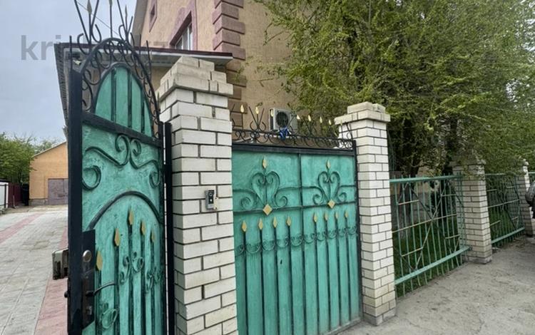 Офисы, образование, кабинеты и рабочие места · 600 м² за 700 000 ₸ в Атырау, мкр Каспий — фото 2