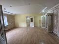 Офисы, образование, кабинеты и рабочие места · 600 м² за 700 000 ₸ в Атырау, мкр Каспий — фото 18