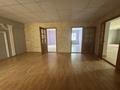 Офисы, образование, кабинеты и рабочие места · 600 м² за 700 000 ₸ в Атырау, мкр Каспий — фото 5