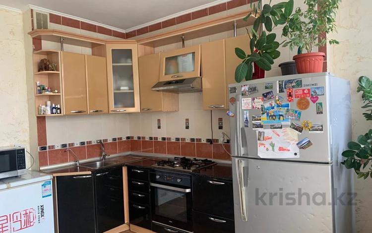 3-комнатная квартира · 80 м² · 4/9 этаж, мкр Мамыр-3 за 55.5 млн ₸ в Алматы, Ауэзовский р-н — фото 4