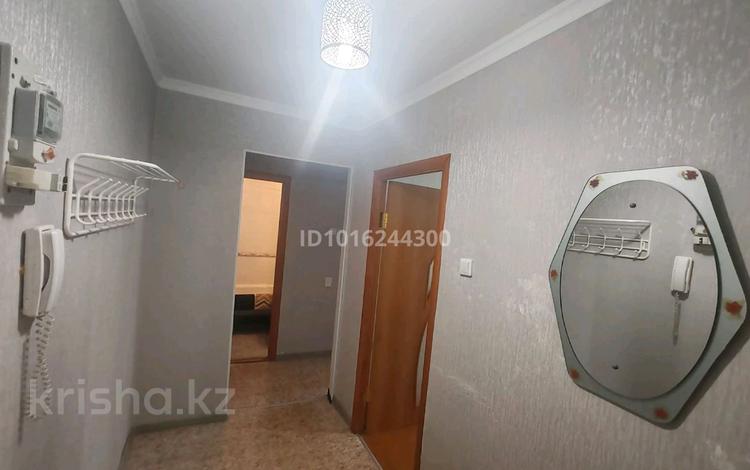 2-комнатная квартира · 48 м² · 4/5 этаж, Абулхаирхона 62/1 — Находится возле поликлиники Куаныш за 140 000 ₸ в Актобе — фото 2