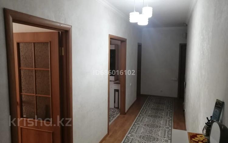 3-комнатная квартира, 82 м², 7/9 этаж помесячно, Сатпаева 21 — Сатпаева Майлина