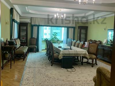 Продажа квартир в Алматы: 4-комнатная квартира · 181.8 м² · 12/17 этаж, Муканова — Шевченко за 135.9 млн 〒 4-комнатная квартира · 181.8 м² · 12/17 этаж, Муканова — Шевченко за 135.9 млн 〒 в Алматы, Алмалинский р-н
