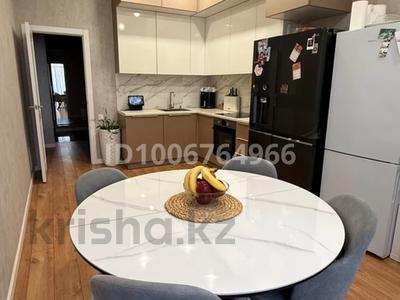 3-комнатная квартира · 99 м² · 10/10 этаж, мкр Юго-Восток, микрорайон Байкена Ашимова 21 за 57 млн ₸ в Караганде, Казыбек би р-н