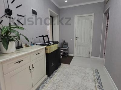 2-бөлмелі пәтер · 67 м² · 1/6 қабат, Жеңіс ш/а, бағасы: 28 млн ₸ в Уральске, мкр Женис