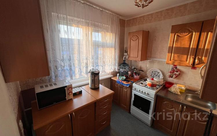 3-комнатная квартира, 62 м², 5/5 этаж, Ул. Абая 47 за 21.5 млн 〒 в Петропавловске — фото 2