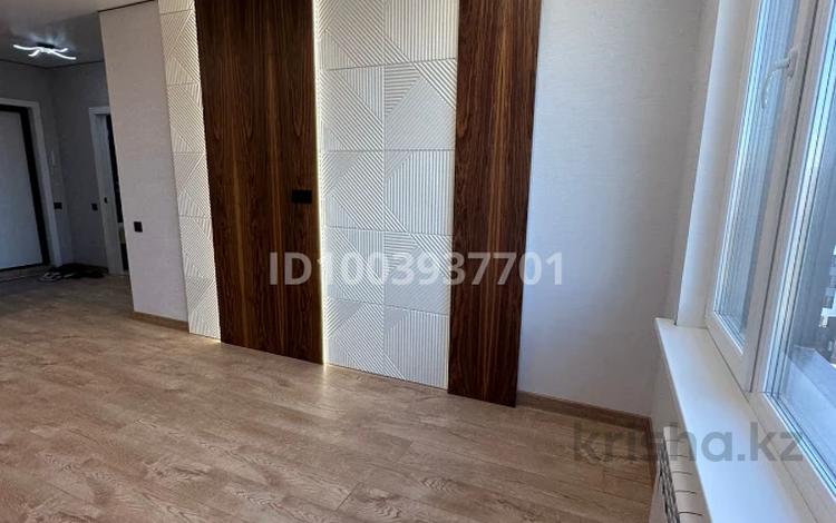 2-комнатная квартира · 38 м² · 10/12 этаж, мкр Уркер, Туран 55/14 за 26.7 млн 〒 в Астане, Нура р-н — фото 2