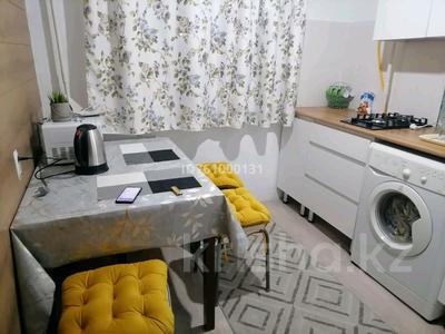 2-комнатная квартира · 46 м² · 2/5 этаж, мкр Строитель, С. Тюленина 1/6 за 13 000 ₸ в Уральске