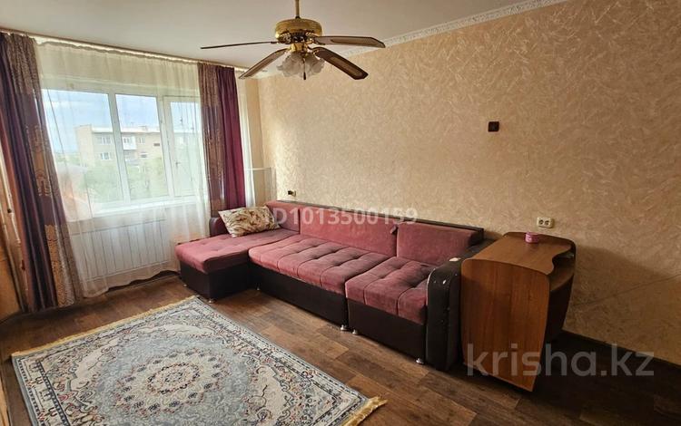 3-комнатная квартира · 80 м² · 4/5 этаж, мкр Юго-Восток, Муканова 6/2 — Университетская - муканова за 250 000 ₸ в Караганде, Казыбек би р-н — фото 2