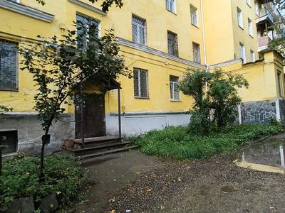 2-комнатная квартира · 43 м² · 3/4 этаж, Назарбаева 72 за 15 млн ₸ в Усть-Каменогорске