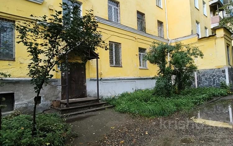 2-бөлмелі пәтер · 43 м² · 3/4 қабат, Назарбаева 72, бағасы: 15 млн ₸ в Усть-Каменогорске — фото 2