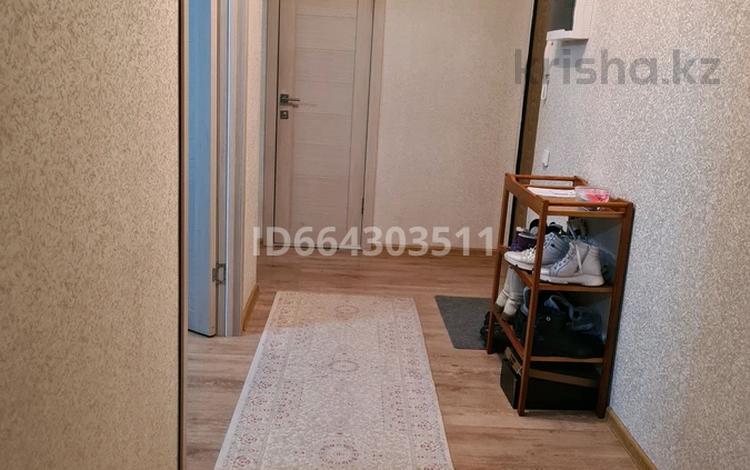 2-комнатная квартира, 63 м², 2/9 этаж, Иртыш Сити 7 за 25 млн 〒 в Усть-Каменогорске — фото 3