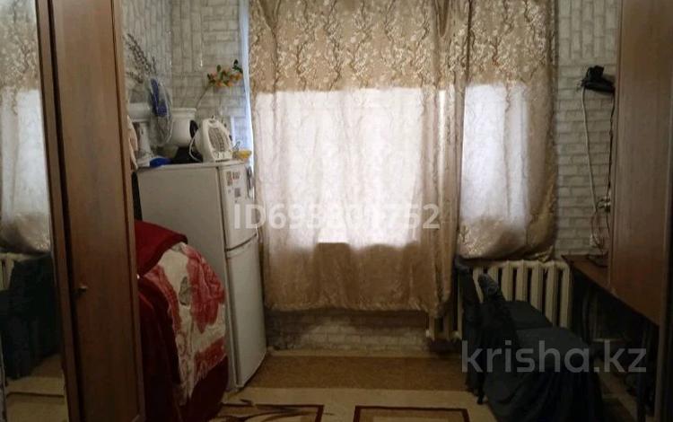 1-комнатная квартира, 11 м², 3/3 этаж, Чехова за 7.5 млн 〒 в Алматы, Турксибский р-н — фото 2