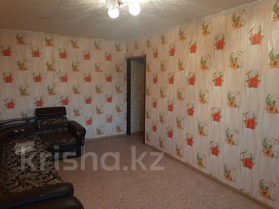 2-комнатная квартира · 48 м² · 3/5 этаж, мкр Юго-Восток, Университетская — Карагандинский государственный университет им. академика Е.А. Букетова, Средняя школа №66, Ясли-сад №7 "Жулдыз", Средняя школа №16 за 16.5 млн ₸ в Караганде, Казыбек би р-н