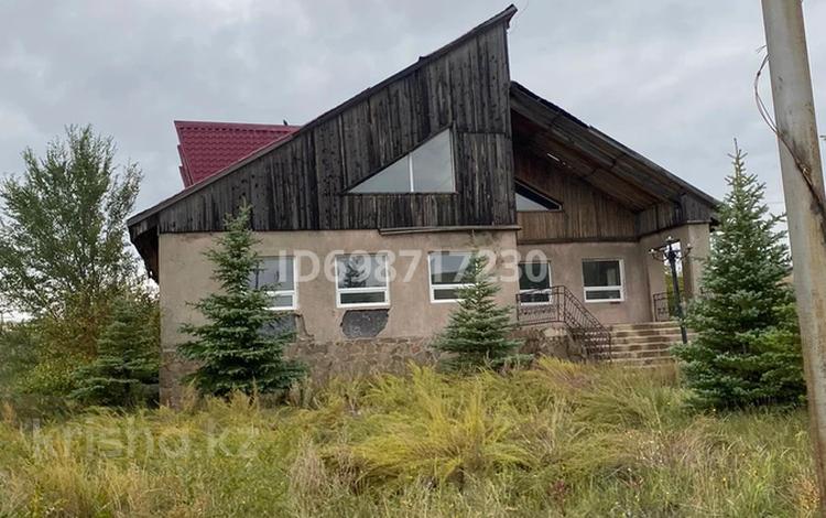 Отдельный дом · 6 комнат · 300 м² · 4 сот., Учетный квартал за 21 млн 〒 в Темиртау — фото 2