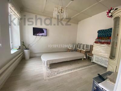 Часть дома · 3 комнаты · 85 м² · 4 сот., Пр-д Суворова 17 за 21 млн ₸ в Шымкенте, Аль-Фарабийский р-н