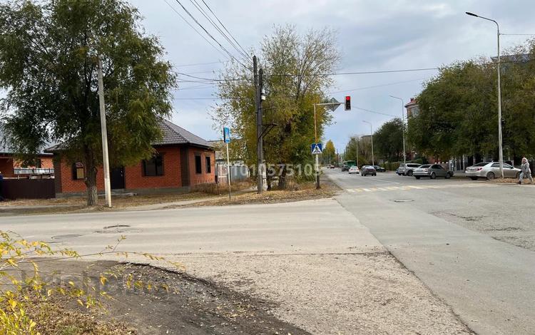 Отдельный дом · 4 комнаты · 80 м² · 5 сот., Старый город, Асау Барака 86 — Жанкожа Батыра за 37 млн ₸ в Актобе — фото 2