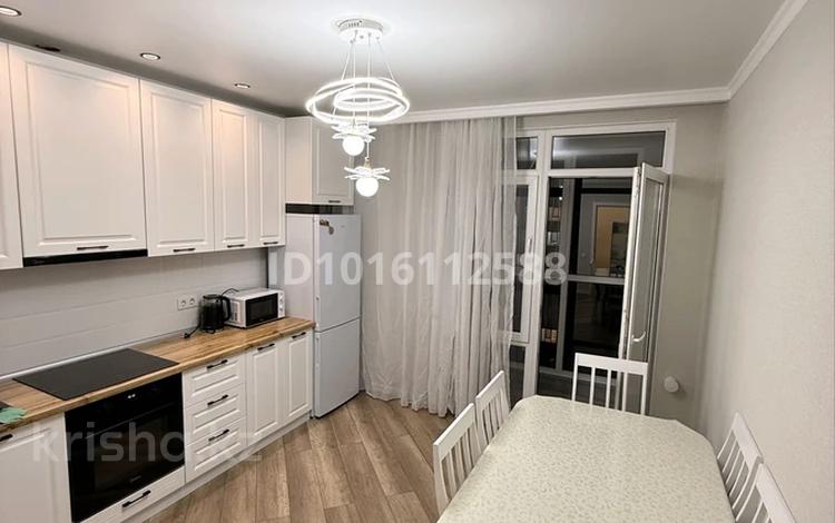 2-комнатная квартира · 69 м² · 11/12 этаж, Тургут Озала — Абая - Тургут Озала за 450 000 ₸ в Алматы, Алмалинский р-н — фото 2