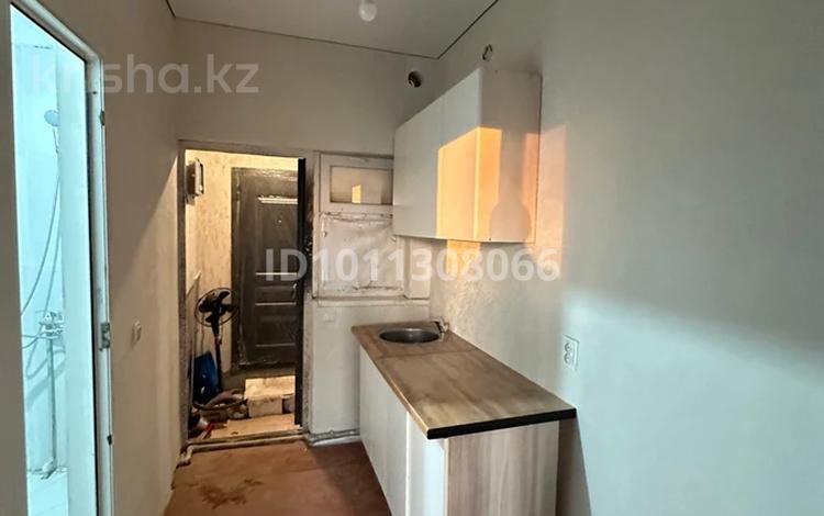 Үйдің бір бөлігі · 2 бөлме · 35 м² · 8 сот., улица Рыскулова 84, бағасы: 100 000 ₸ в Абае — фото 2