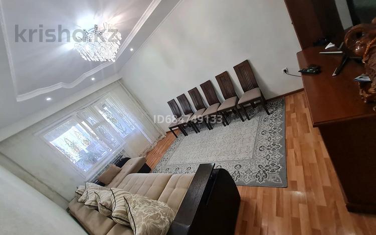 3-комнатная квартира · 67 м² · 4/5 этаж, Каратау 44 — Вдоль одосторонки, Гармошка за 22.8 млн ₸ в Таразе — фото 2