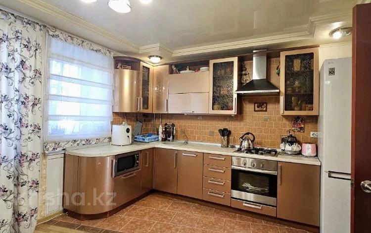 3-комнатная квартира · 82 м² · 2/5 этаж, Баймагамбетова 179 за 43 млн ₸ в Костанае — фото 2