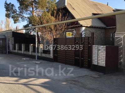 Отдельный дом · 10 комнат · 200 м² · 15 сот., 2-я Автобазовская 17 за 25 млн 〒 в Шу