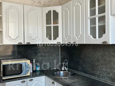 2-комнатная квартира · 50 м² · 5/5 этаж, мкр 4 18 за 19.5 млн ₸ в Уральске