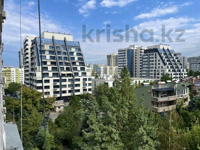 3-комнатная квартира · 142 м² · 6/9 этаж, мкр Самал-3 21 — Мендикулова за 125 млн ₸ в Алматы, Медеуский р-н