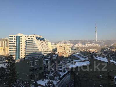 3-комнатная квартира · 142 м² · 6/9 этаж, мкр Самал-3 21 — Мендикулова за 107 млн ₸ в Алматы, Медеуский р-н