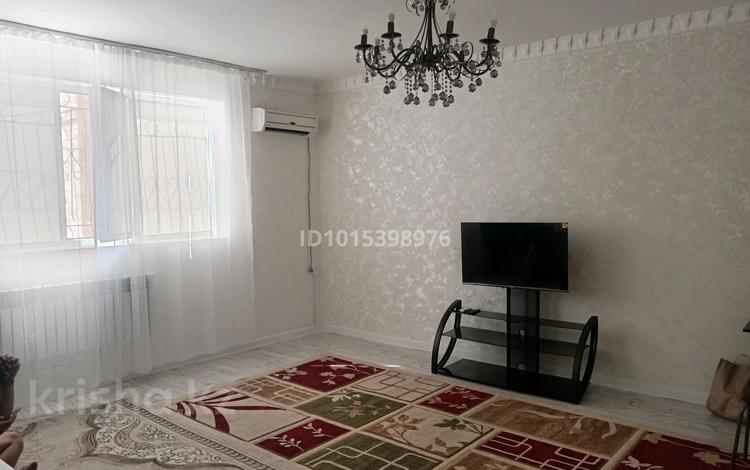 2-бөлмелі пәтер · 59 м² · 1/4 қабат, Өркен 54, бағасы: 17.8 млн ₸ в Жанаозен — фото 2