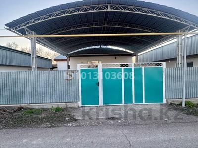 Отдельный дом · 5 комнат · 200 м² · 9 сот., Қазғұрт 5 — Почтовый переулок за 48.4 млн ₸ в Шу