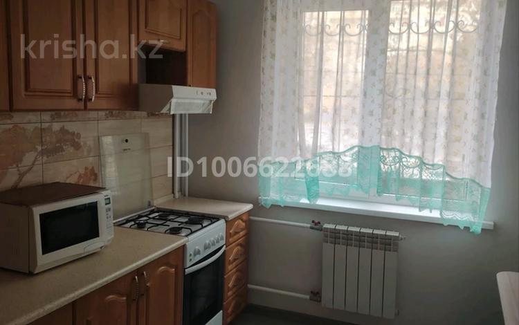 1-комнатная квартира · 40 м² · 2/9 этаж, мкр Жетысу-1 — Абая Момышулы за 220 000 ₸ в Алматы, Ауэзовский р-н — фото 2