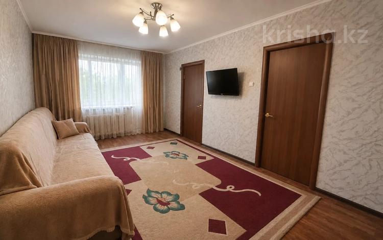 4-комнатная квартира · 61 м² · 4/5 этаж, Майкудук, 16й микрорайон за 12.5 млн ₸ в Караганде, Алихана Бокейханова р-н — фото 2