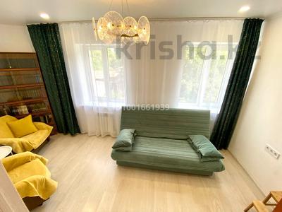 Аренда квартир в Алматы: 2-комнатная квартира · 50 м² · 3/10 этаж, Тянь-Шанская 9Г — Макатаева Коперника за 360 000 〒 2-комнатная квартира · 50 м² · 3/10 этаж, Тянь-Шанская 9Г — Макатаева Коперника за 360 000 〒 в Алматы, Медеуский р-н