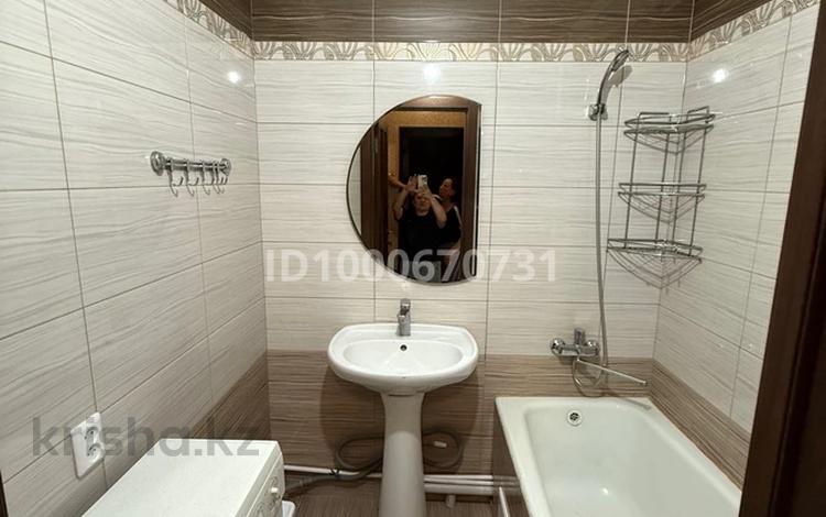 3-комнатная квартира · 66.9 м² · 8/9 этаж, мкр Юго-Восток, Мкр Гульдер 2 за 27 млн ₸ в Караганде, Казыбек би р-н — фото 2
