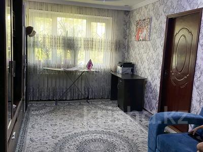 3-комнатная квартира · 60 м² · 4/5 этаж, 12-й микрорайон, 12-й микрорайон за 21 млн 〒 в Шымкенте, Енбекшинский р-н