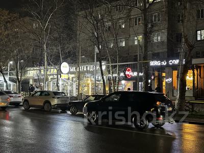 Еркін, кеңселер, дүкендер мен бутиктер, қоғамдық тамақтану орны, сұлулық салондары, медорталықтар мен дәріханалар, білім орталықтары, кабинеттер және жұмыс орындары, студиялар · 53.6 м², бағасы: 400 000 〒 в Шымкенте, Аль-Фарабийский р-н