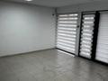 Свободное назначение, офисы, магазины и бутики, общепит, салоны красоты, медцентры и аптеки, образование, кабинеты и рабочие места, студии · 53.6 м² за 400 000 〒 в Шымкенте, Аль-Фарабийский р-н — фото 8