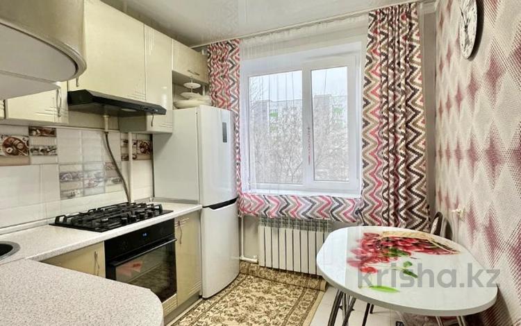 2-бөлмелі пәтер · 50 м² · 4/5 қабат, Строитель ш/а., бағасы: 19.5 млн ₸ в Уральске, мкр Строитель — фото 21