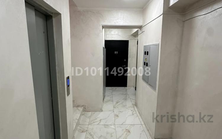 1-бөлмелі пәтер · 52 м² · 4/5 қабат, Абылай хана 2/5, бағасы: 25 млн ₸ в Каскелене — фото 2
