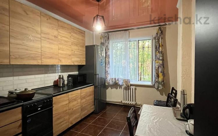2-комнатная квартира · 65 м² · 1/9 этаж, мкр Юго-Восток, Шахтеров за 25 млн ₸ в Караганде, Казыбек би р-н — фото 13