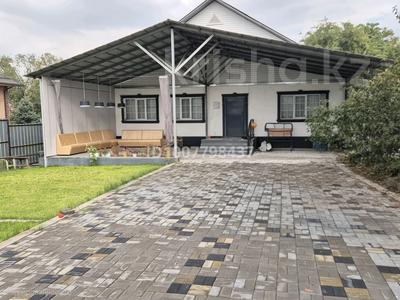 Отдельный дом · 4 комнаты · 260 м² · 9 сот., мкр Акжар за 102 млн 〒 в Алматы, Наурызбайский р-н