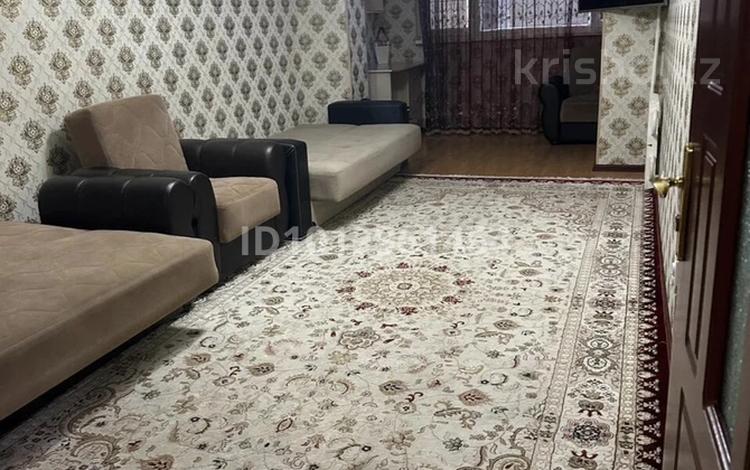 3-комнатная квартира · 65 м² · 4/5 этаж, 12-й мкр 70 за 170 000 ₸ в Актау — фото 2