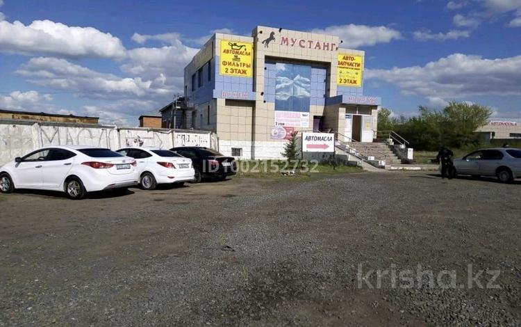 Свободное назначение, офисы, магазины и бутики, склады, азс, автосервисы и автомойки, бани, гостиницы и зоны отдыха · 740 м² за 230 млн ₸ в Павлодаре — фото 2