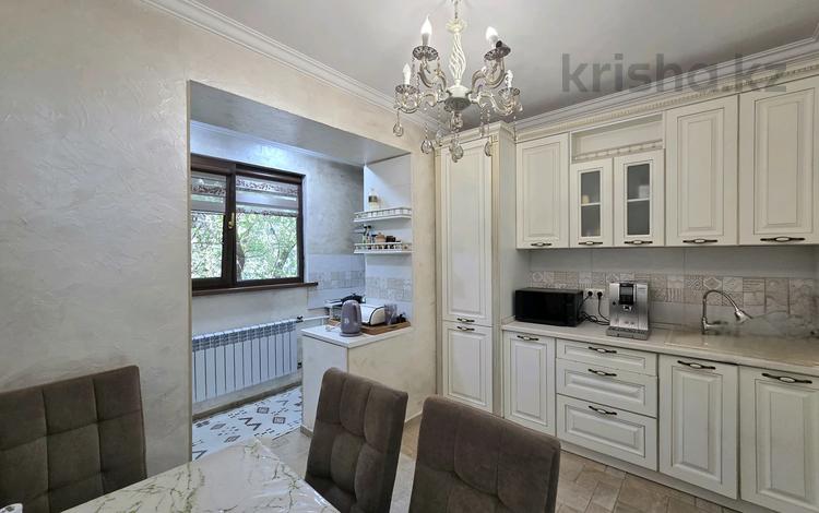 3-бөлмелі пәтер · 70 м² · 3/5 қабат, Абдуллиных 8, бағасы: 74 млн ₸ в Алматы, Медеуский р-н — фото 2