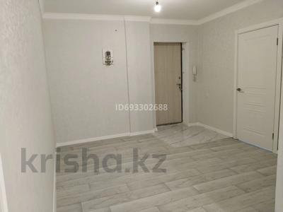 2-комнатная квартира, 76.4 м², 2/10 этаж помесячно, Набережная 86 — Конаева новостройка за 140 000 〒 в Актобе, мкр. Курмыш