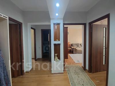 3-бөлмелі пәтер · 74 м² · 9/9 қабат, Ақсай-1А ш/а. — Толе би-Яссауи-Момышұлы, бағасы: 48 млн ₸ в Алматы, Ауэзовский р-н
