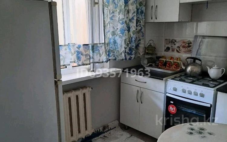 1-бөлмелі пәтер · 36 м² · 2/2 қабат, мкр Айнабулак-4 — Дом находится сзади супермаркета Small, бағасы: 28 млн ₸ в Алматы, Жетысуский р-н — фото 2